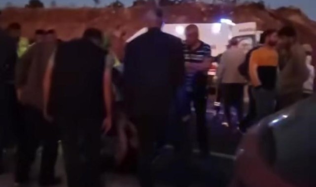 Hafif ticari araç otomobille çarpıştı: 6 yaralı