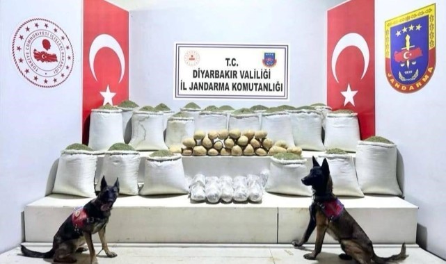 Jandarma uyuşturucu tacirlerine fırsat vermiyor