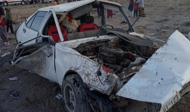 Karaman'da trafik kazası: 2 ölü, 1 yaralı