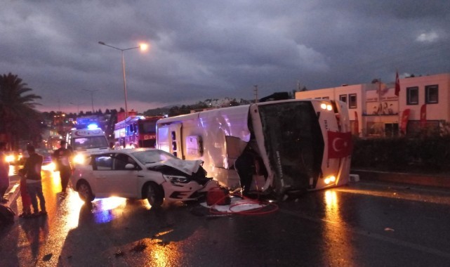 Midibüs karşı şeride geçti: 4 yaralı