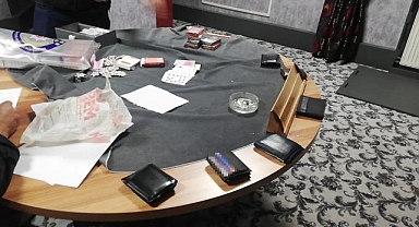 POS cihazı ile hem kumar oynatıp hem tefecilik yaptılar