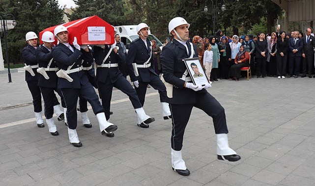 Şanlıurfa'da Mahalle Bekçisi son yolculuğuna uğurlandı