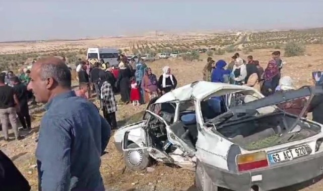 Şanlıurfa'da minibüs ile otomobil çarpıştı! 7 yaralı
