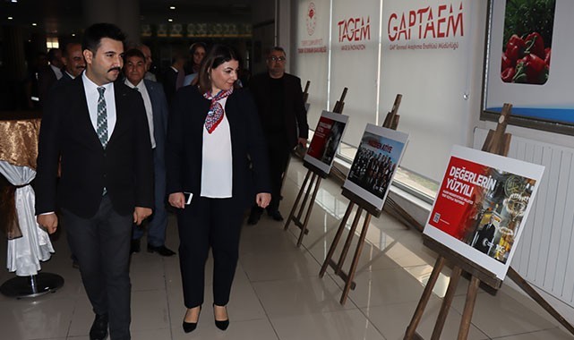 Şanlıurfa'da "Türkiye Yüzyılı" konulu fotoğraf sergisi açıldı