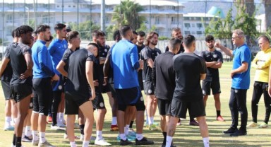 Şanlıurfaspor'un Antalya kampı başladı