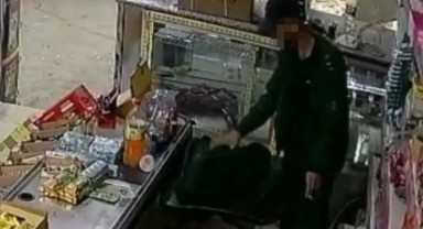 Siverek'te akıl almaz hırsızlık güvenlik kamerasında