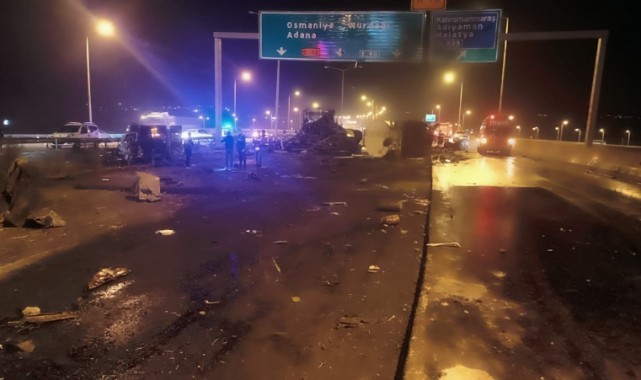 (TAG) Otoyolu'nda tır dehşeti! 3 ölü, 11 yaralı