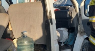 Tarım işçilerini taşıyan minibüs kaza yaptı: 15 yaralı