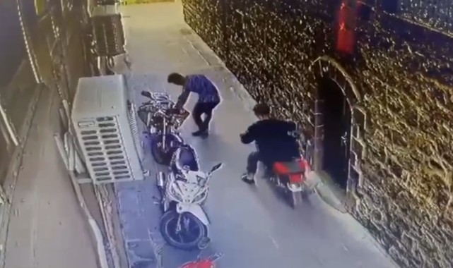 Taziyeye giden Urfalı vatandaşın motordaki parası çalındı!