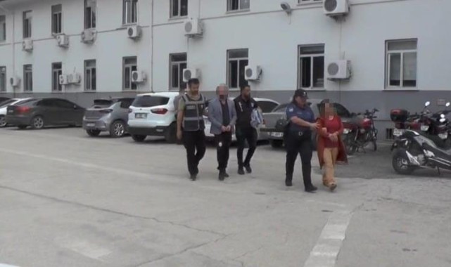 Adana'da 60 gram altın çalan görevli yakalandı