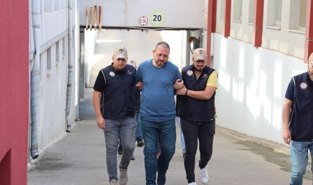 Adana’da Bylock kullanıcısı FETÖ'cüler yakalandı