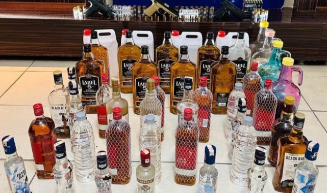 Adana’da çok sayıda kaçak eşya ele geçirildi