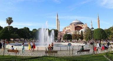 Bakan Ersoy: 2023 yılında ülkeyi milyonlarca kişi ziyaret etti
