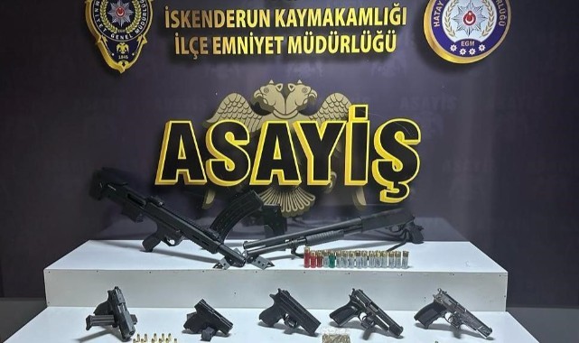 Çok sayıda silah ve mühimmat ele geçirildi
