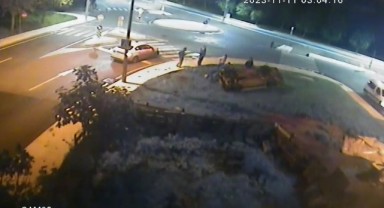 Direksiyon hakimiyetini kaybeden otomobil takla attı