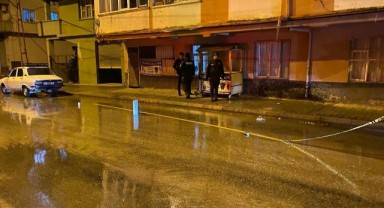 Kavgayı izleyen genci “Ne bakıyorsun?” diyerek vurdu