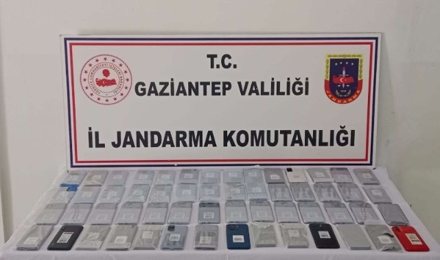 Komşu ilde 1 milyon lira değerinde kaçak telefon ele geçirildi