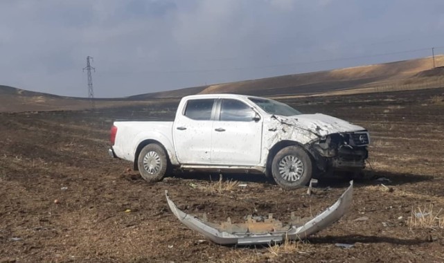 Kontrolden çıkan otomobil tarlaya uçtu: 2 yaralı
