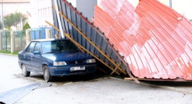 Meteorolojiden şiddetli rüzgar ve fırtına uyarısı