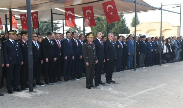 Şanlıurfa Büyük Önder Atatürk'ü törenlerle andı