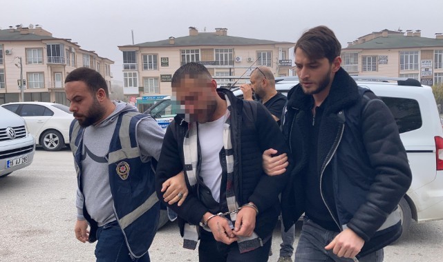 Vahşi sevgili sokak ortasında dehşet saçtı