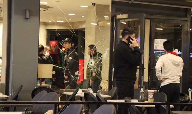 Adana’da Starbucks’a silahlı saldırı
