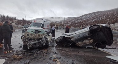 Bingöl’de trafik kazası: 1 ölü, 4 yaralı