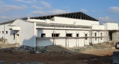 Direkli Spor Kompleksinde çalışmalar devam ediyor
