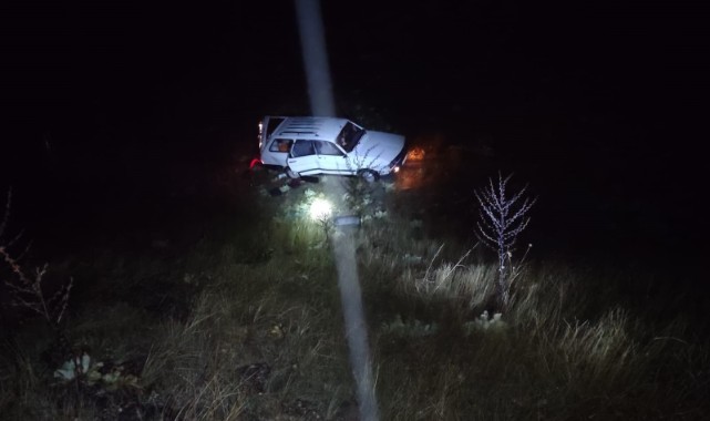 Elazığ’da otomobil şarampole uçtu: 2 yaralı