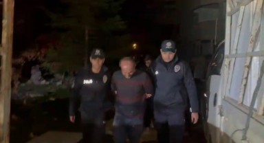 Evin kapılarını çaldılar! Yakayı ele verdiler