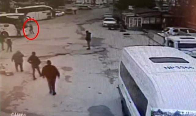 Feci kaza: Otobüs şoförü tartıştığı muavinini ezdi