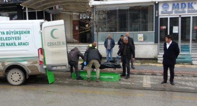 Malatya’da orta hasarlı binada ceset bulundu