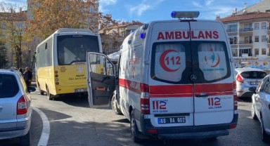 Otobüsün altında kalan kadın ağır yaralandı