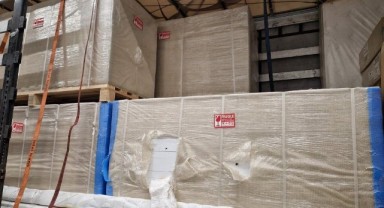 Panel kapılara gizlenen 72 bin 700 kutu sigara yakalandı