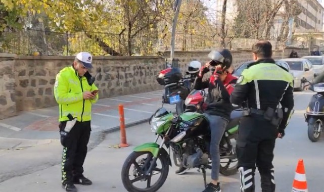 Şanlıurfa’da trafik denetimi: 72 motosiklet trafikten men edildi