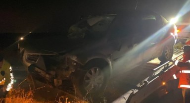 Şarampole uçan otomobil takla attı: 3 yaralı