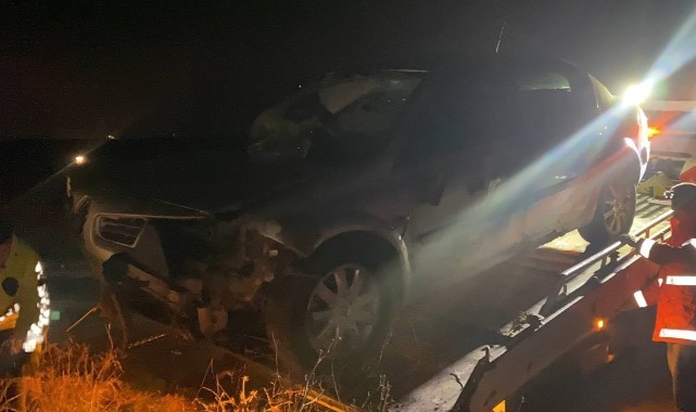 Şarampole uçan otomobil takla attı: 3 yaralı