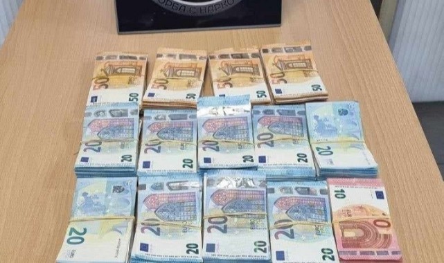 Sınır kapısında 15 milyon euro ele geçirildi