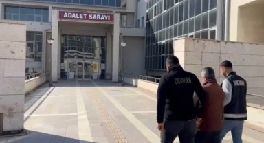 Tırda kaçak telefon ve sigara ele geçirildi