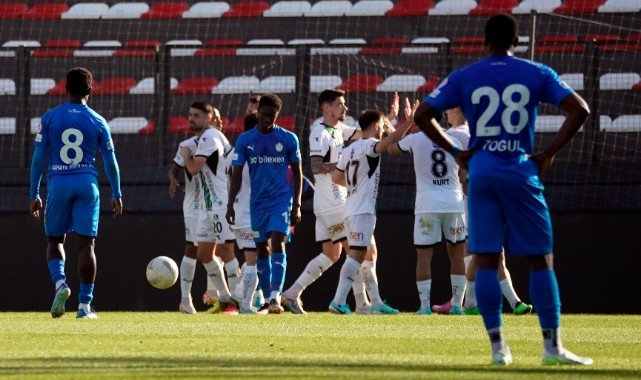 Trendyol 1. Lig: Tuzlaspor: 1 - Sakaryaspor: 3