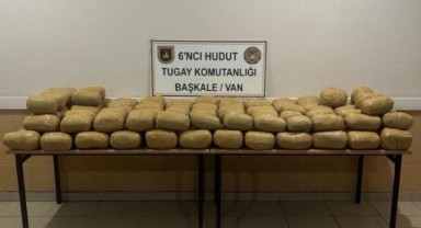 Van hudut hattında kilolarca esrar ele geçirildi