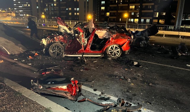 Başakşehir’de feci kaza: 3 ölü, 1 yaralı