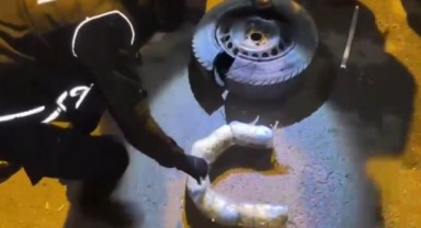 Buzdolabı ve stepneye zulalanmış uyuşturucu ele geçirildi