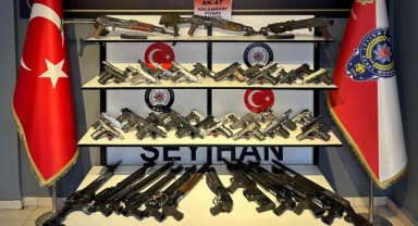 Çok sayıda ruhsatsız silah ele geçirildi! 21 kişi tutuklandı