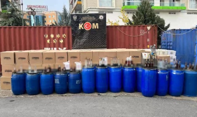 Diyarbakır’da tonlarca esrar yakalandı: 18 tutuklama