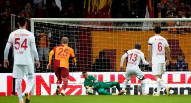 Fernando Muslera penaltı kurtardı