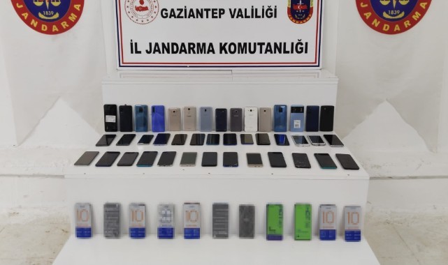 Gaziantep'te 1 milyon lira değerinde kaçak telefon ele geçirildi