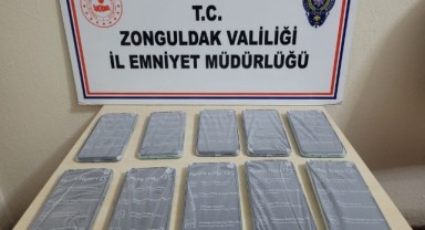 Gümrük kaçağı cep telefonları ele geçirildi