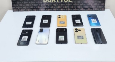 Hatay’da 10 adet kaçak cep telefonu ele geçirildi