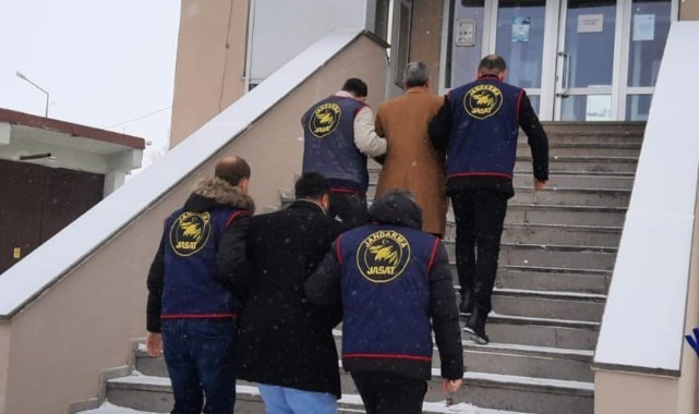 Kasten adam öldürme suçundan aranan 2 şüpheli yakalandı
